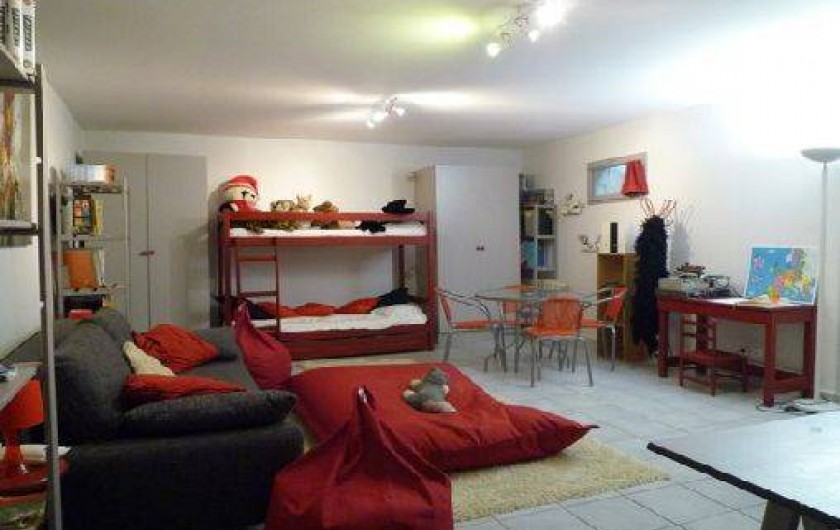 Location de vacances - Villa à Caluire-et-Cuire - la salle de jeu /dortoirs