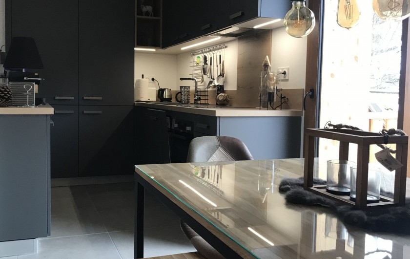Location de vacances - Appartement à Les Gets - Cuisine déco