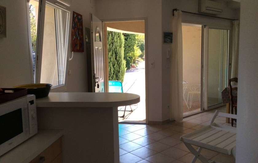 Location de vacances - Appartement à Villeneuve-lès-Avignon - L'entrée