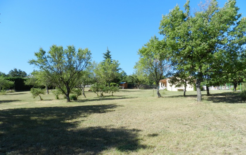 Location de vacances - Villa à Céreste - TERRAIN