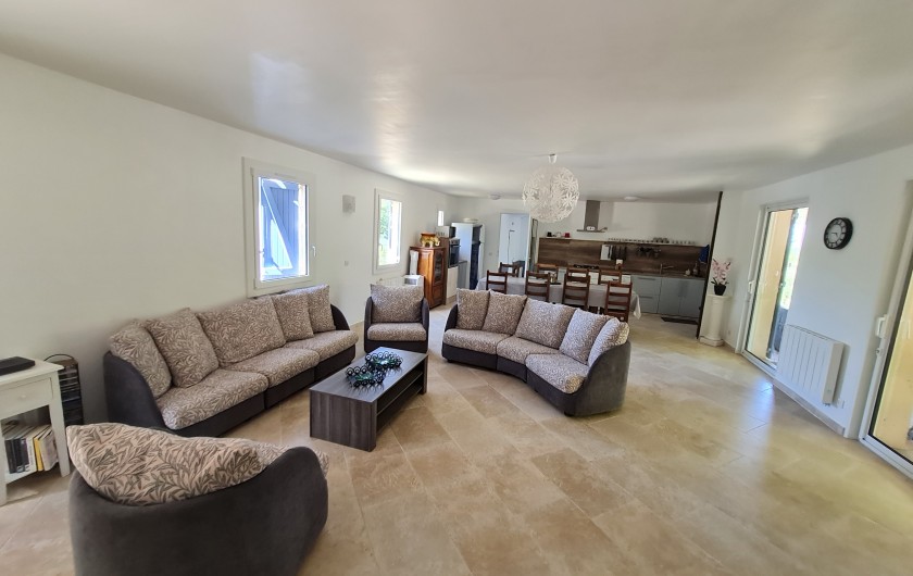 Location de vacances - Villa à Céreste - SALLON, COIN REPAS ,  CUISINE