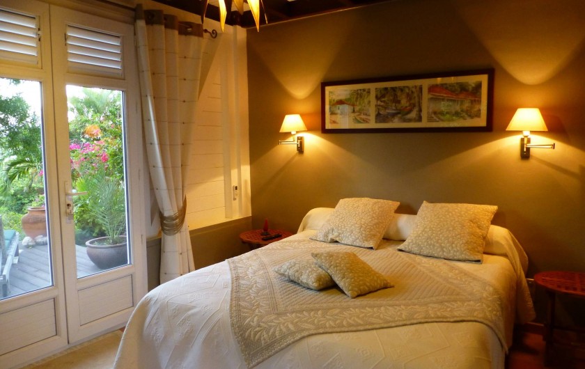 Location de vacances - Gîte à Le François - Chambre donnant sur la terrasse