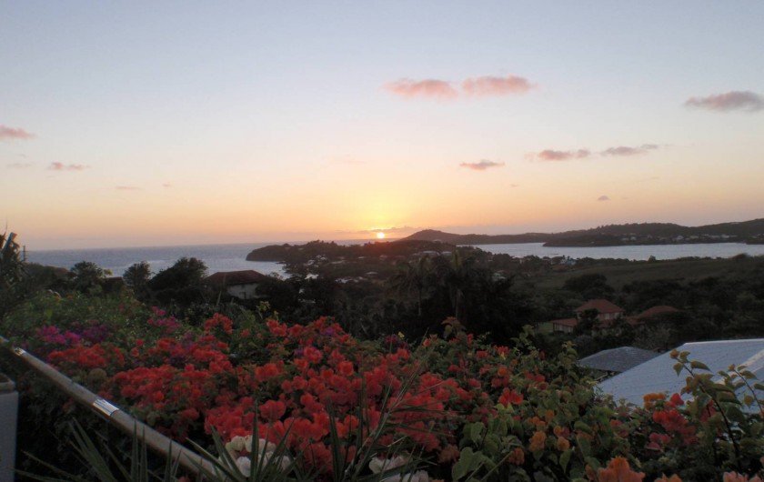 Location de vacances - Gîte à Le François - Terrasse lever de soleil