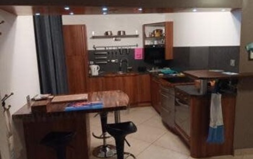 Location de vacances - Villa à Paladru - Rez de chaussé : cuisine
