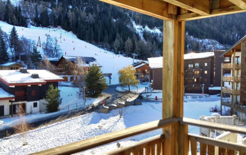 Location de vacances - Appartement à La Norma - Vue du balcon - Piste "Fontaine des Oiseaux" - Centre station