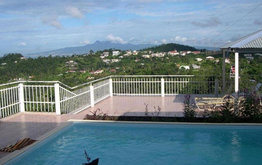 Location de vacances - Gîte à Sainte-Luce - LA VUE: montagne pelée, baie de Fort de Fance Aucun vis à vis