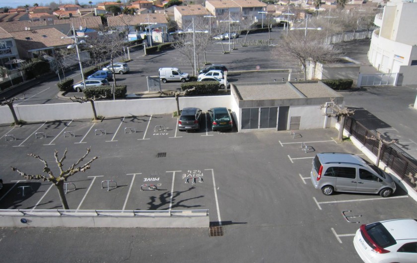 Location de vacances - Appartement à Le Cap d'Agde - Parking privé