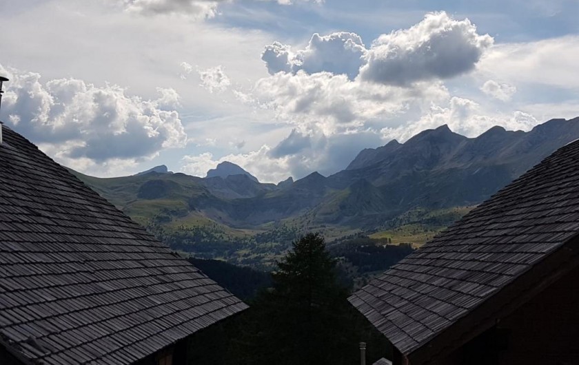 Location de vacances - Appartement à La Joue du Loup - paysage soir d'automne à la Joue du Loup