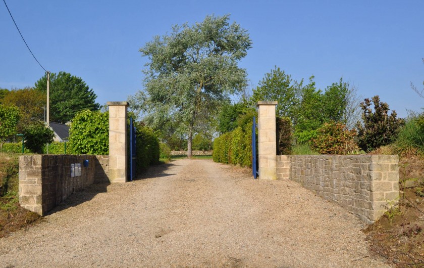 Location de vacances - Gîte à Lanvellec - Entrée propriété