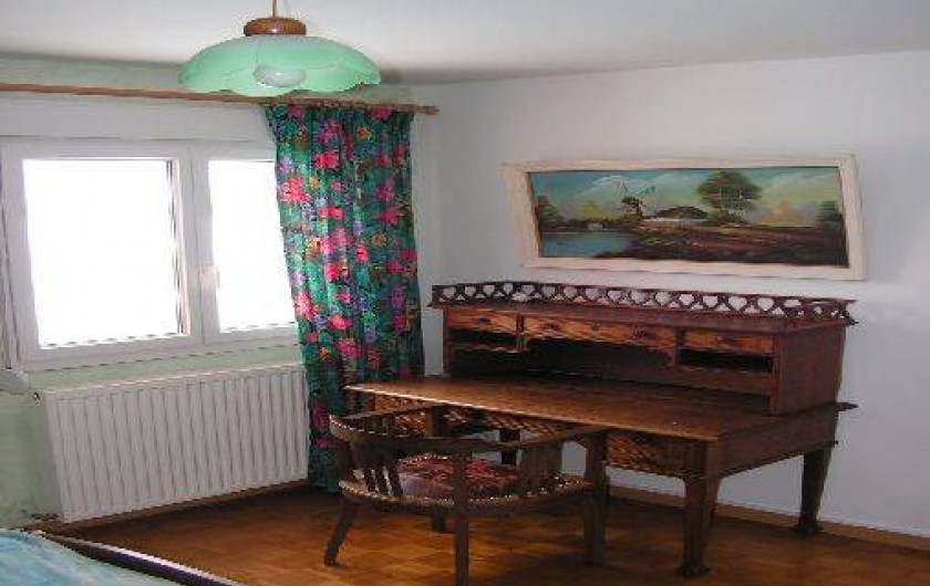 Location de vacances - Chalet à Le Clerjus - le bureau de la chambre parentale