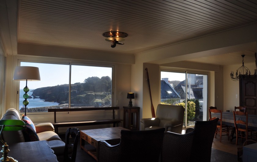 Location de vacances - Maison - Villa à Sauzon - salon et pièce de vie