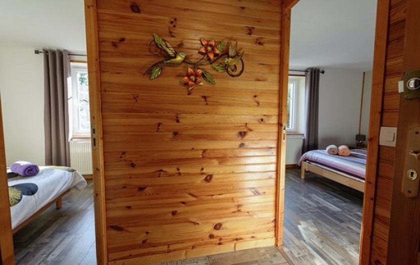 Location de vacances - Chambre d'hôtes à Gerbépal - Chambre : couloir La Calèche