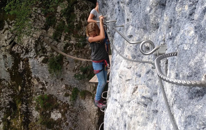 Location de vacances - Gîte à Saint-Vincent-de-Mercuze - Via-ferrata à 20mn à pied du château