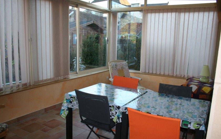 Location de vacances - Gîte à Bligny-lès-Beaune - véranda climatisée 18m²