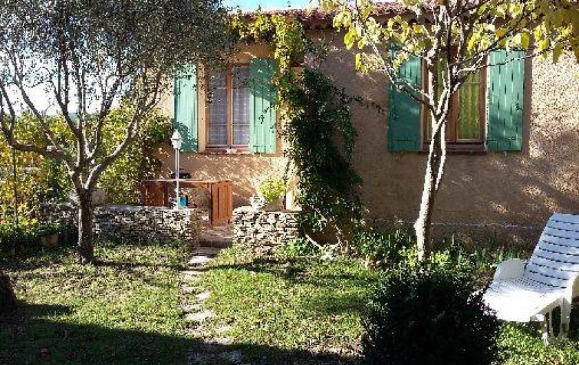 Location de vacances - Villa à Revest-des-Brousses - Jardin