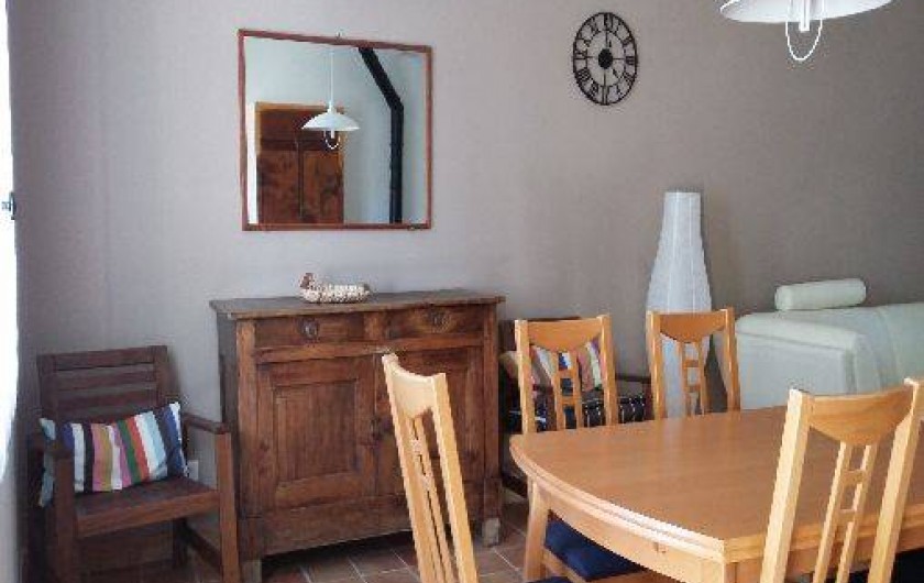 Location de vacances - Villa à Revest-des-Brousses - Salle à manger