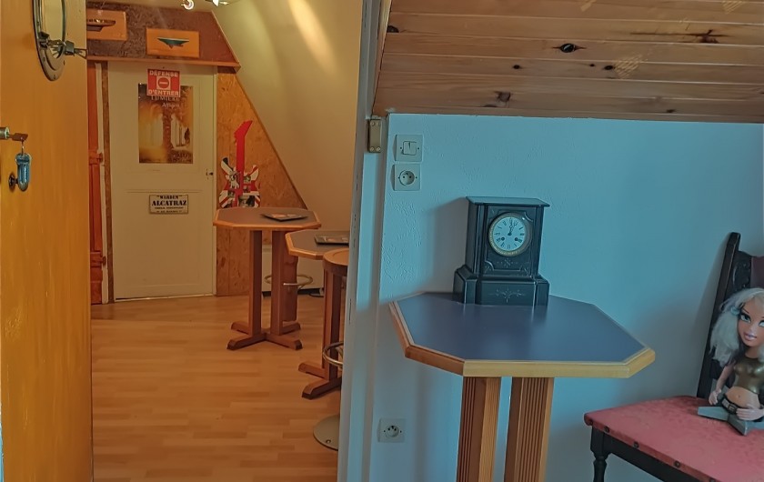 Location de vacances - Chambre d'hôtes à Sainte-Marie-aux-Mines - Bienvenue au 2ème ETAGE ,avec NOTRE SUITE "LOUNGE" et ses  petits coins intimes