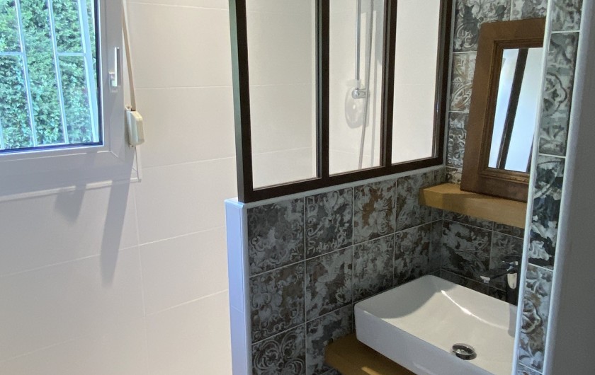 Location de vacances - Villa à Collias - Salle d'eau de la chambre 1