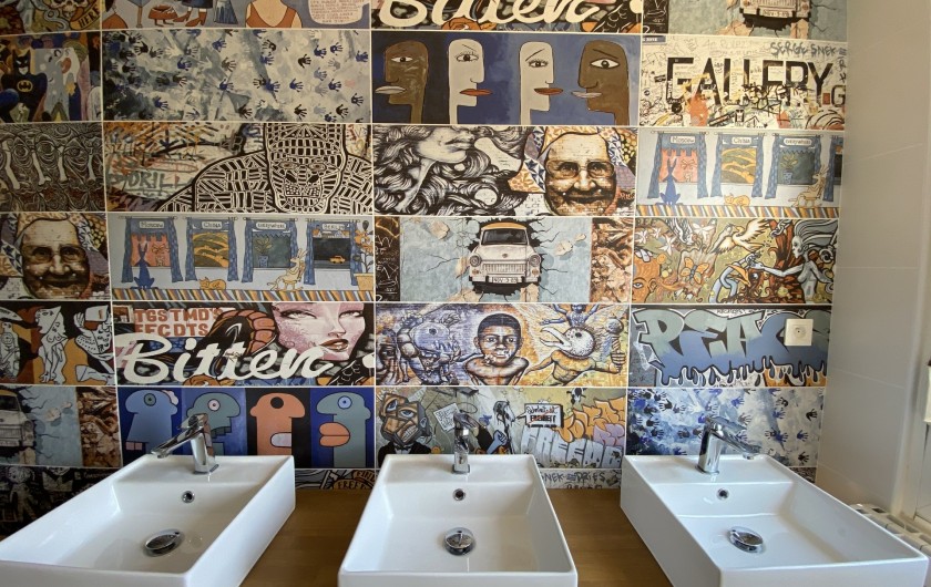 Location de vacances - Villa à Collias - Salle de bain enfant