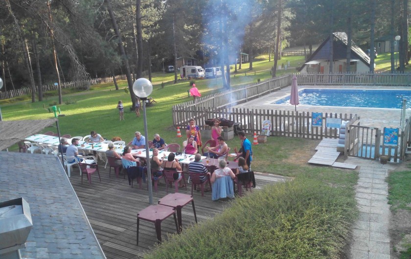 Location de vacances - Camping à Palisse - Terrasse du snack