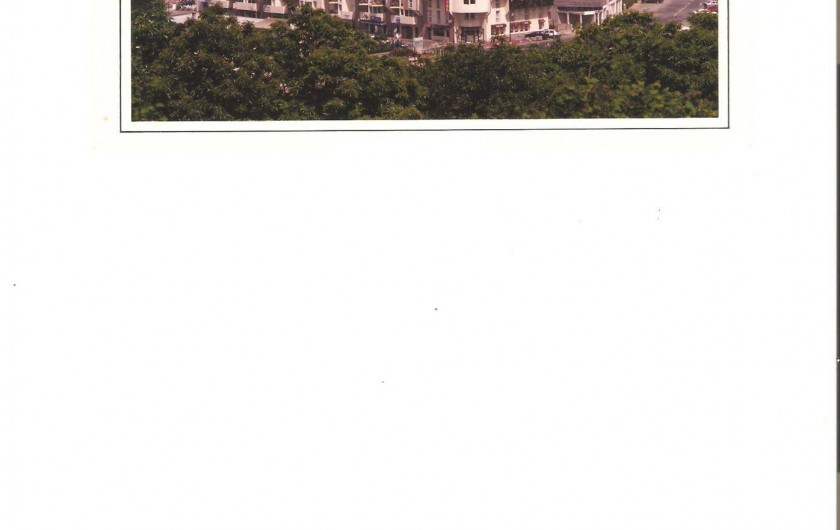 Location de vacances - Appartement à Perros-Guirec - L'immeuble en bordure de plage