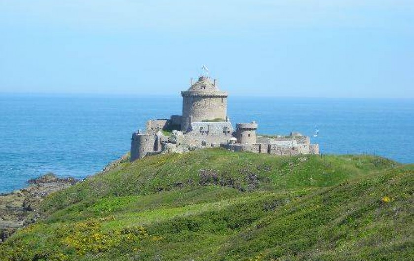 Location de vacances - Bungalow - Mobilhome à Plurien - château de fort la latte