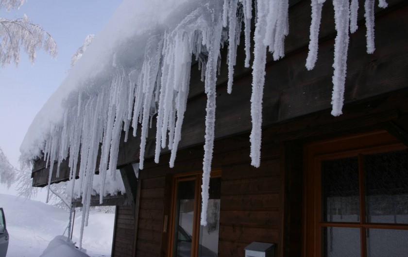Location de vacances - Chalet à La Féclaz - décor de l' hiver