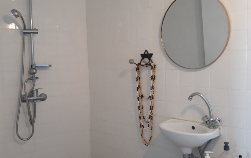 Location de vacances - Studio à Marseille - Salle d'eau