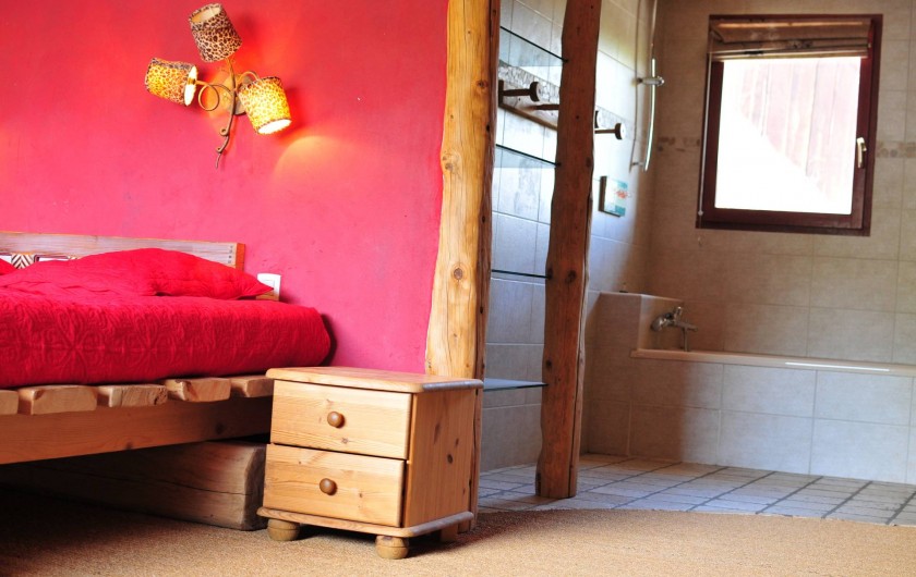 Location de vacances - Chalet à Albiez-Montrond - chambre 5 vue salle de bain