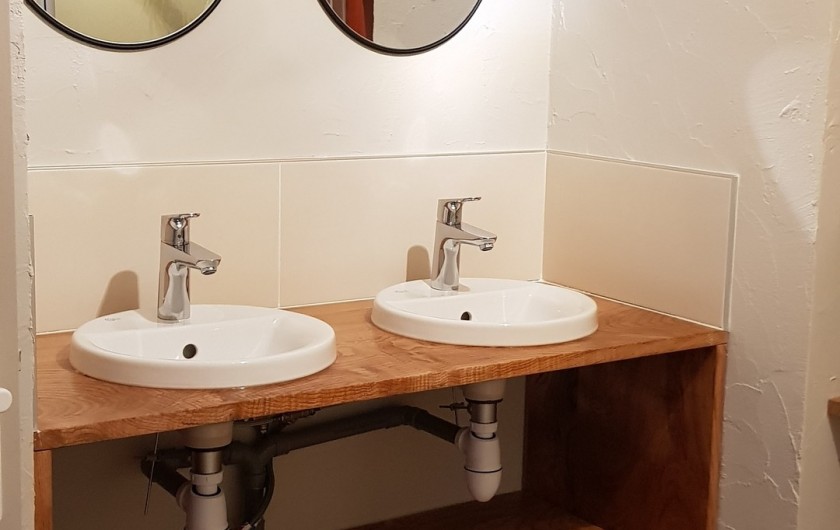 Location de vacances - Gîte à Laruns - Double vasque