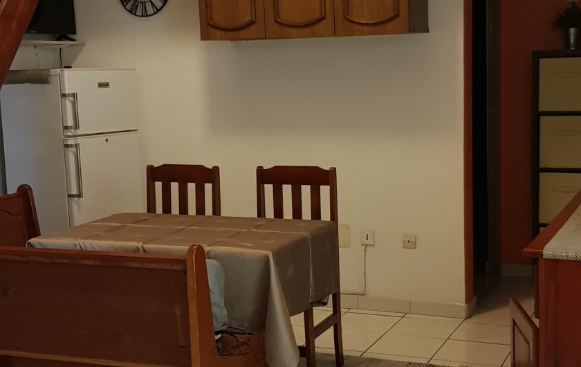 Location de vacances - Maison - Villa à Bois De Nèfles - Séjour du F3 avec mezzanine