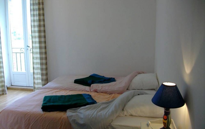 Location de vacances - Gîte à Noyant-la-Gravoyère - chambre 