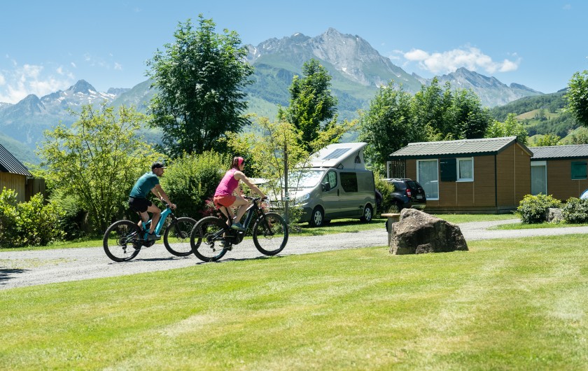 Location de vacances - Chalet à Aucun - Location vélo - Azun Nature