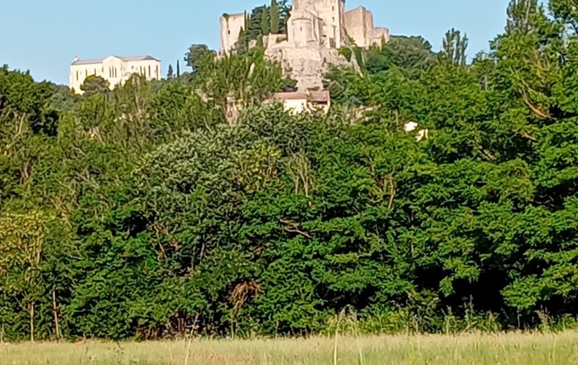Location de vacances - Villa à Roussas - Château et Sanctuaire