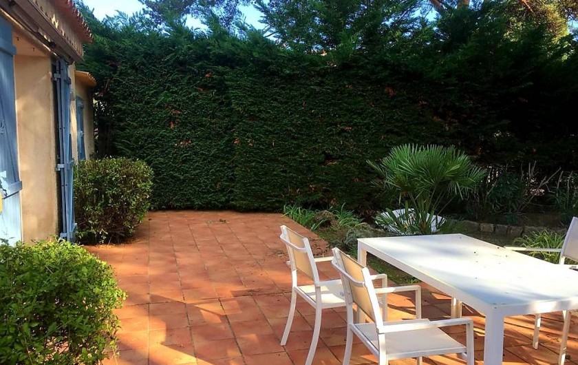 Location de vacances - Villa à Sainte-Maxime - la terrasse