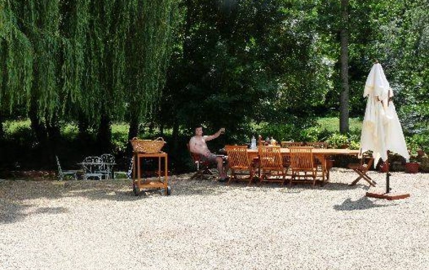Location de vacances - Moulin à Migné-Auxances - en été au bord de la rivière