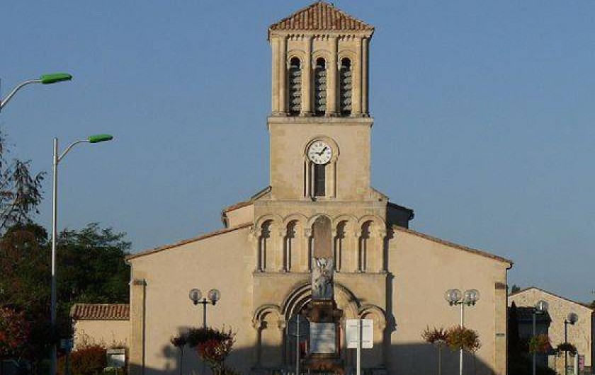 Location de vacances - Chambre d'hôtes à Grayan-et-l'Hôpital - L'église de Grayan-et-l’hôpital