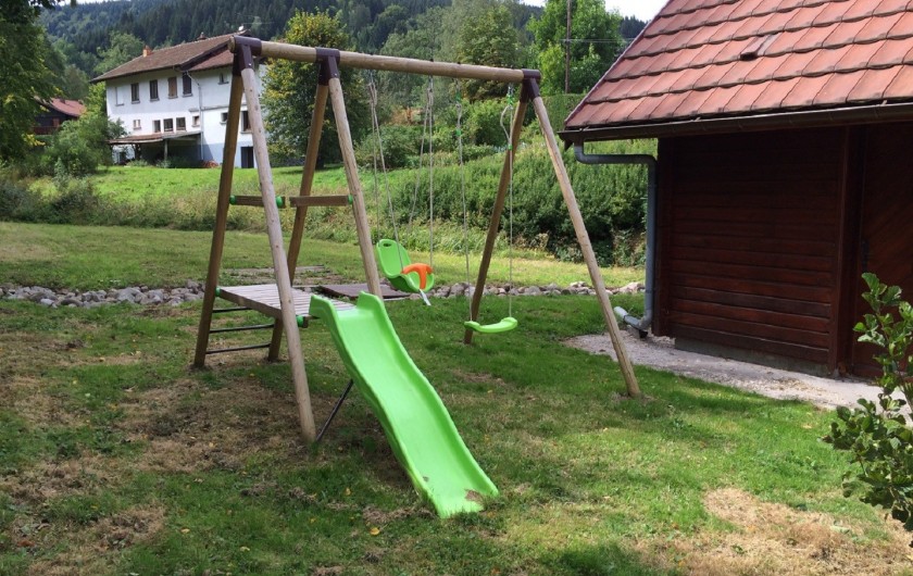 Location de vacances - Chalet à Xonrupt-Longemer - balançoire pour les enfants