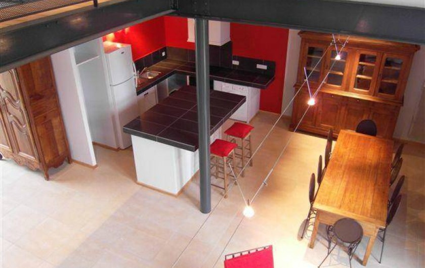 Location de vacances - Gîte à Roussennac - Vue sur la cuisine depuis la mezzanine