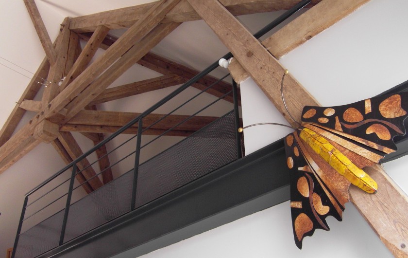 Location de vacances - Gîte à Roussennac - Charpente mezzanine du gîte