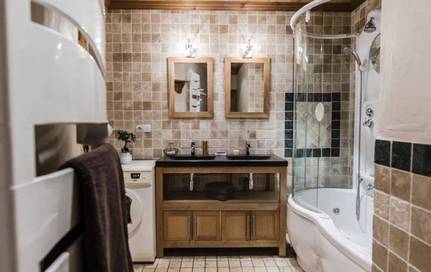 Location de vacances - Appartement à Val-d'Isère - Salle de bains