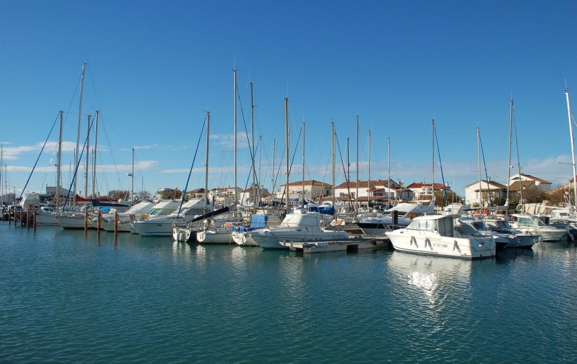 Location de vacances - Gîte à Saintes-Maries-de-la-Mer - Port des Saintes Maries de la Mer