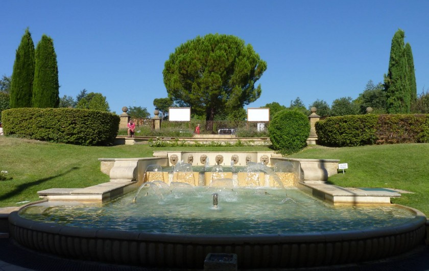 Location de vacances - Studio à Gréoux-les-Bains - Les Thermes de Gréoux, 2