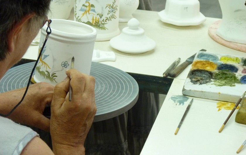 Location de vacances - Studio à Gréoux-les-Bains - ...peinte à la main