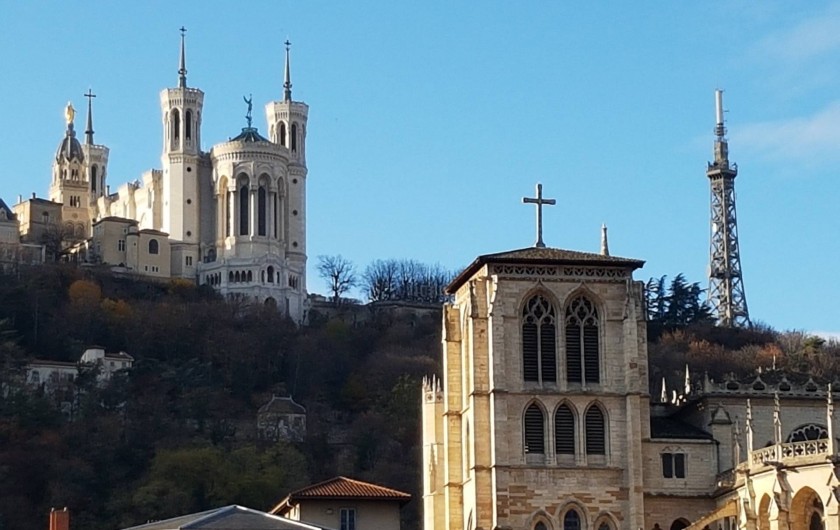 Location de vacances - Appartement à Arandon - CATHEDRALE DE FOURVIERES