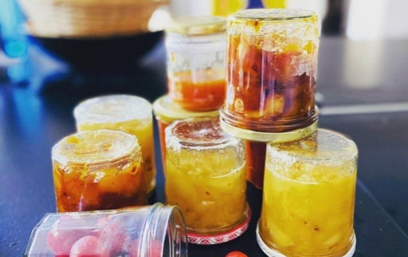 Location de vacances - Chambre d'hôtes à Marsilly - les confitures maison pour les couleurs et le gout