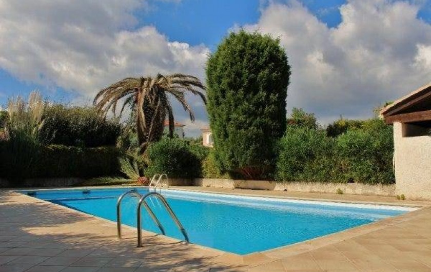 Location de vacances - Villa à Sainte-Maxime - la piscine