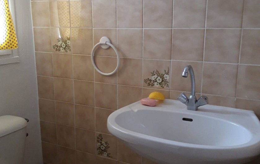 Location de vacances - Villa à Sainte-Maxime - salle de douche