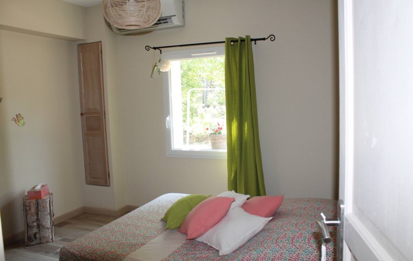 Location de vacances - Maison - Villa à Mornas - chambre nature