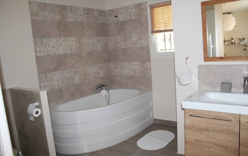 Location de vacances - Maison - Villa à Mornas - sdb suite parentale